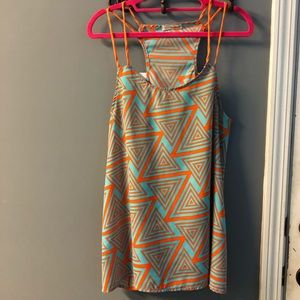 Style book sharkbite loose tank, Size M